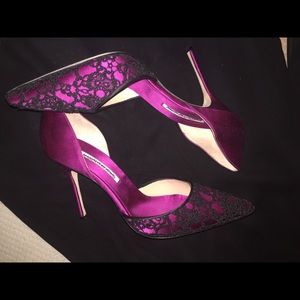 Classic Manolo Fuchsia Pump